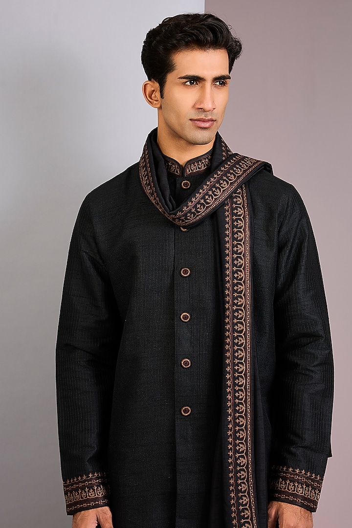 Black Raw Silk Tilla Embroidered Kurta Set by Vanshik at Pernia's Pop Up Shop
