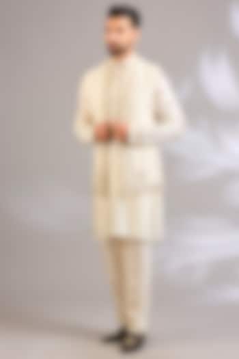 Pearl-Colored Silk Bundi Jacket Set by Vanshik at Pernia's Pop Up Shop