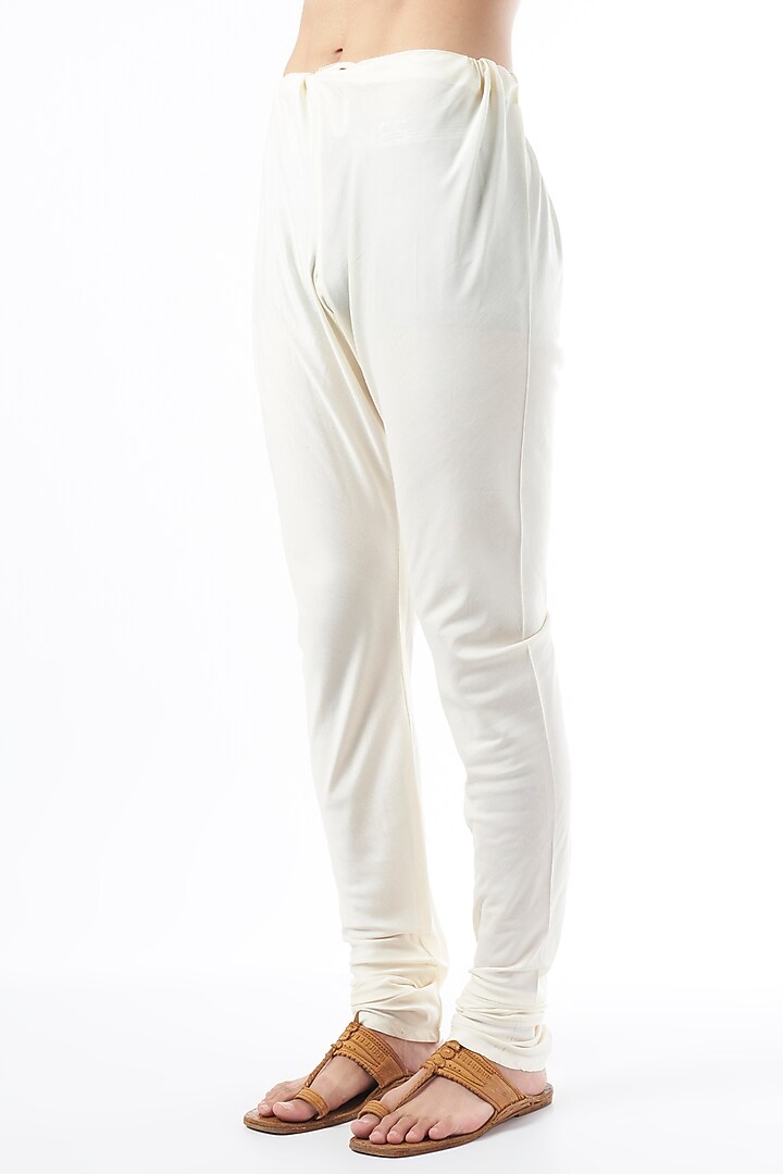 White Kurta Set With Silk Bundi Jacket by Vanshik at Pernia's Pop Up Shop