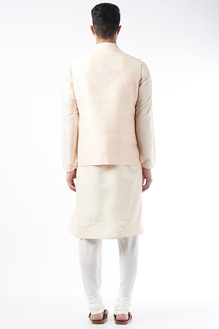 Peach Lucknowi Bundi Jacket Set by Vanshik at Pernia's Pop Up Shop