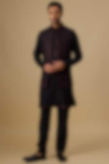 Black Silk Embroidered Bundi Jacket Set by Vanshik