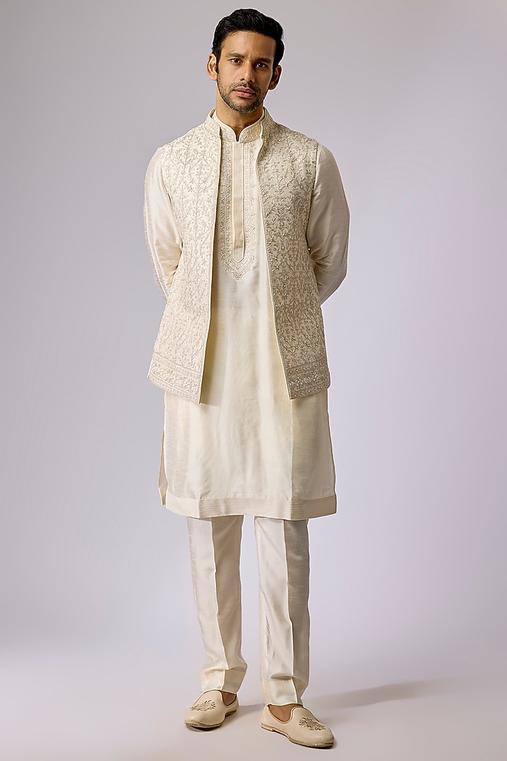 Pearl White Silk Bundi Jacket Set by Vanshik