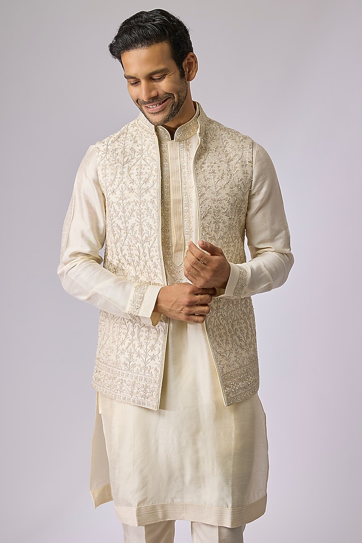 Pearl White Silk Bundi Jacket Set by Vanshik at Pernia's Pop Up Shop