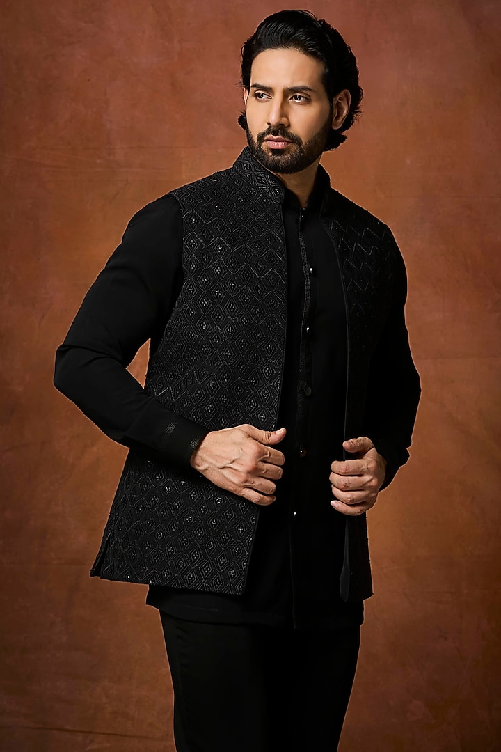 Black Silk & Viscose Satin Blend Embroidered Bundi Jacket Set by Vanshik at Pernia's Pop Up Shop
