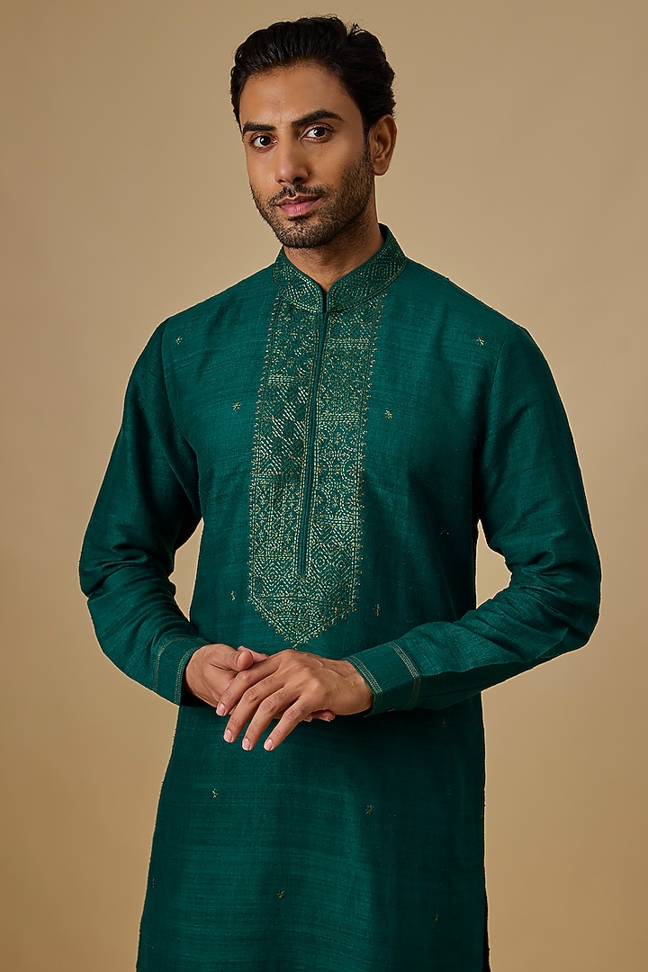 Emerald Green Silk Kurta Set by Vanshik at Pernia's Pop Up Shop