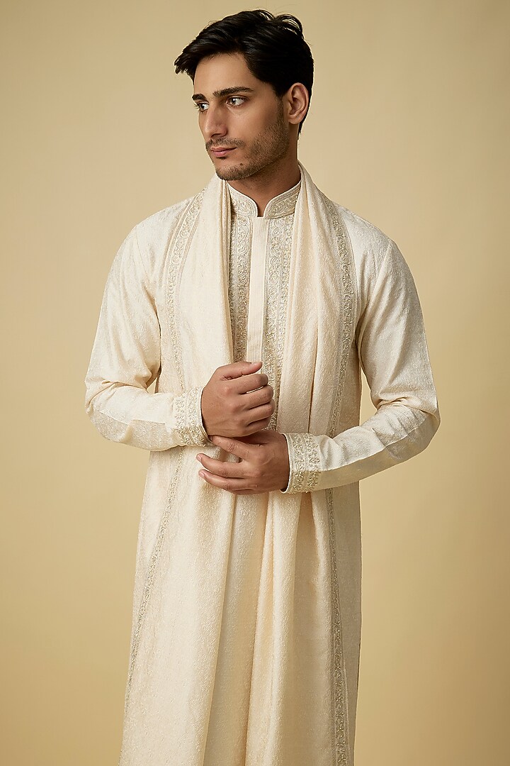 Pearl-Colored Silk Embroidered Kurta Set by Vanshik at Pernia's Pop Up Shop