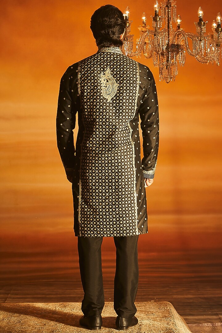 Black Silk Embroidered Kurta Set by Vanshik at Pernia's Pop Up Shop