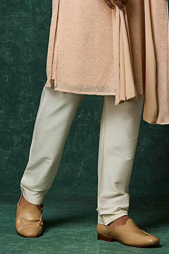Blush Georgette Pearl Embroidered Kurta Set by Vanshik at Pernia's Pop Up Shop