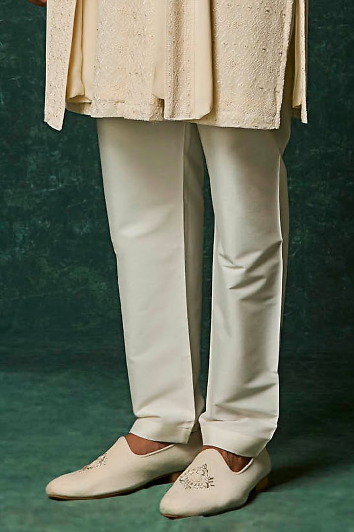 Pearl-Colored Georgette Pearl Embroidered Kurta Set by Vanshik at Pernia's Pop Up Shop