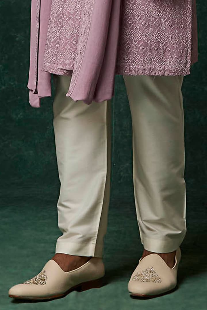 Lilac Georgette Pearl Embroidered Kurta Set by Vanshik at Pernia's Pop Up Shop