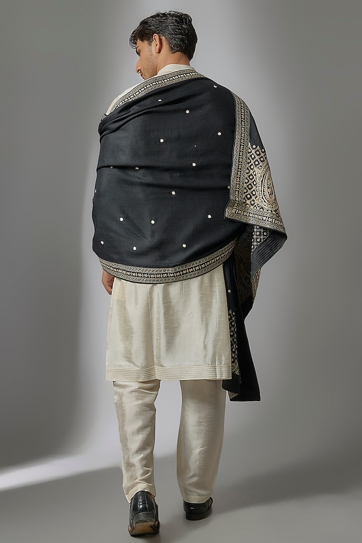 Black Pashmina Dupatta by Vanshik at Pernia's Pop Up Shop