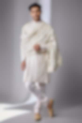 Cream Silk Dupatta by Vanshik at Pernia's Pop Up Shop