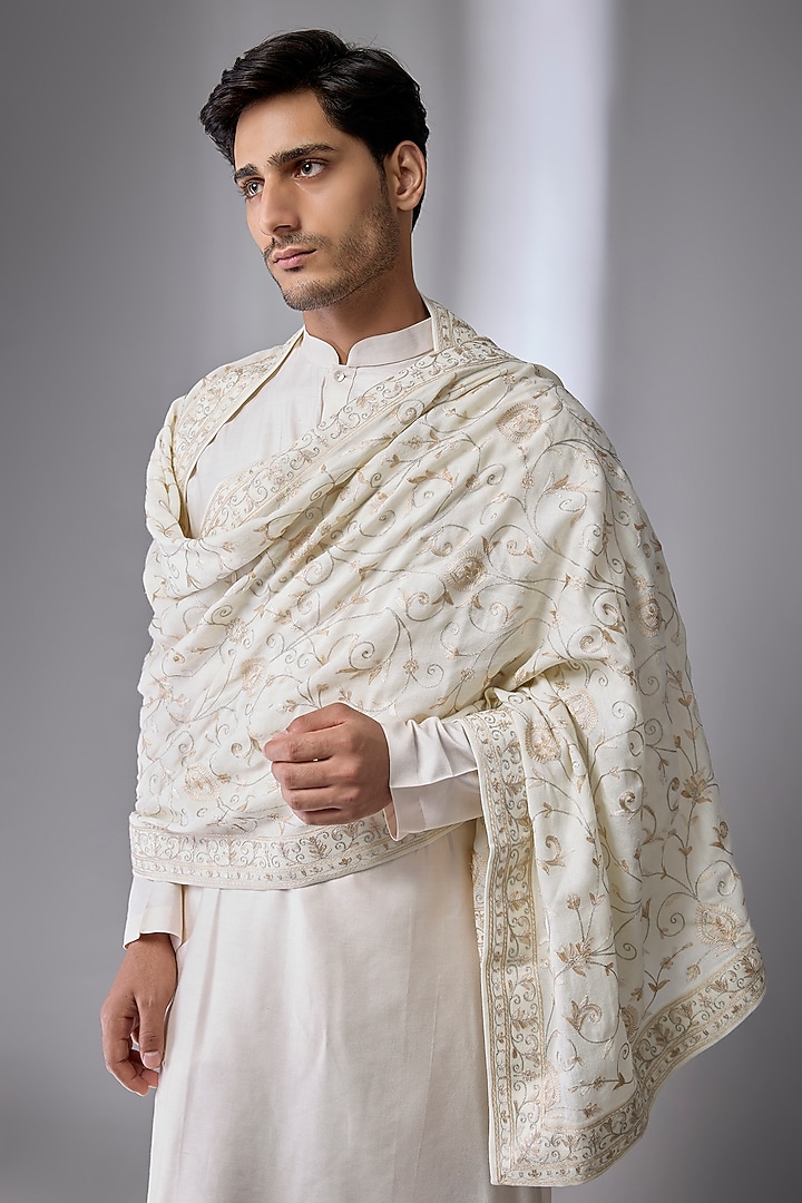Cream Silk Dupatta by Vanshik at Pernia's Pop Up Shop