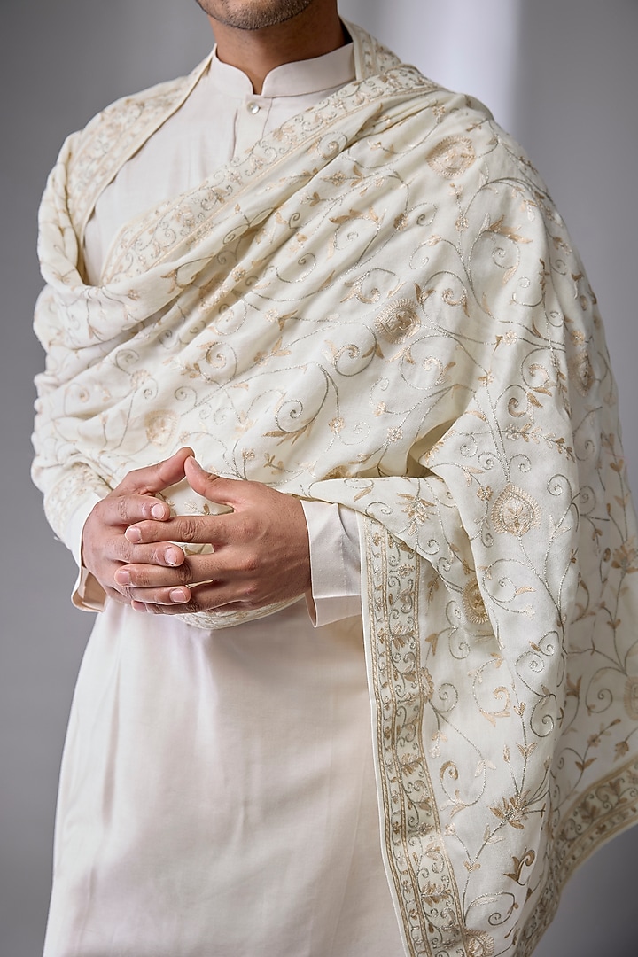 Cream Silk Dupatta by Vanshik at Pernia's Pop Up Shop