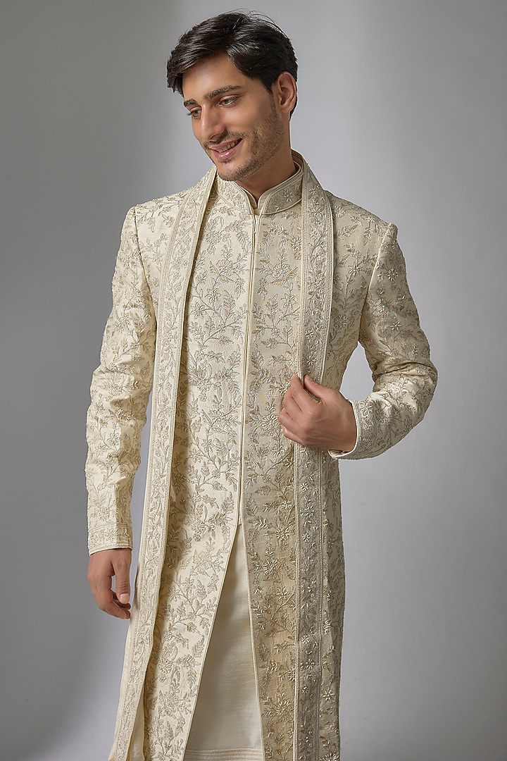 Pearl-Colored Raw Silk Sherwani Set by Vanshik at Pernia's Pop Up Shop