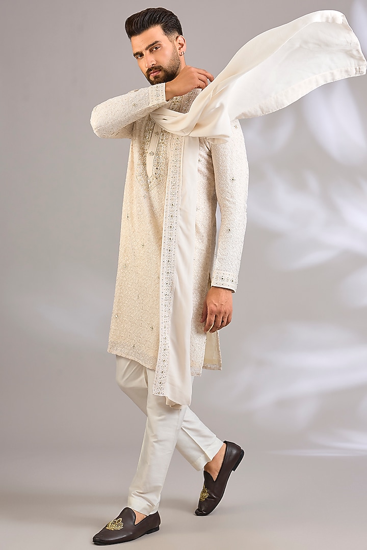 Pearl-Colored Silk Kurta Set by Vanshik at Pernia's Pop Up Shop