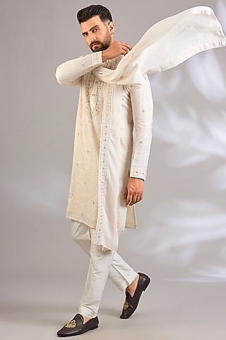 Pearl-Colored Silk Kurta Set by Vanshik