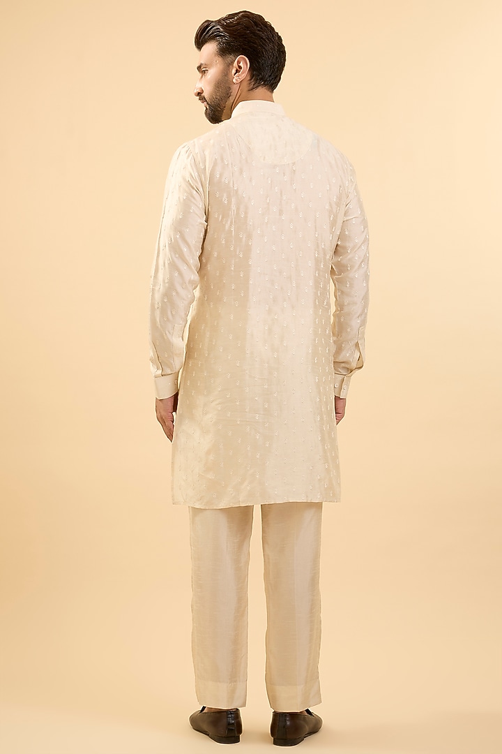 Pearl-Colored Silk Bundi Jacket Set by Vanshik at Pernia's Pop Up Shop