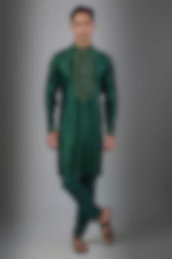 Emerald Silk Kurta Set by Vanshik at Pernia's Pop Up Shop