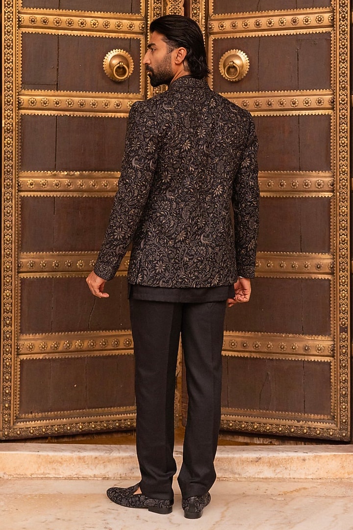 Black & Grey Pashmina Kashmiri Embroidered Bundi Jacket Set by Vanshik at Pernia's Pop Up Shop