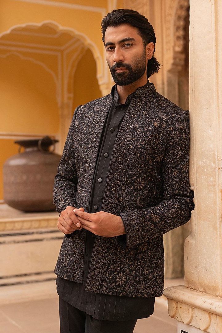 Black & Grey Pashmina Kashmiri Embroidered Bundi Jacket Set by Vanshik at Pernia's Pop Up Shop