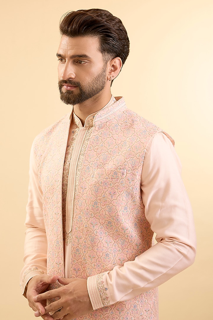 Pearl-Colored Silk Bundi Jacket Set by Vanshik at Pernia's Pop Up Shop