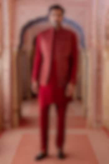 Vermillion Red Pashmina Kashmiri Embroidered Bundi Jacket Set by Vanshik at Pernia's Pop Up Shop