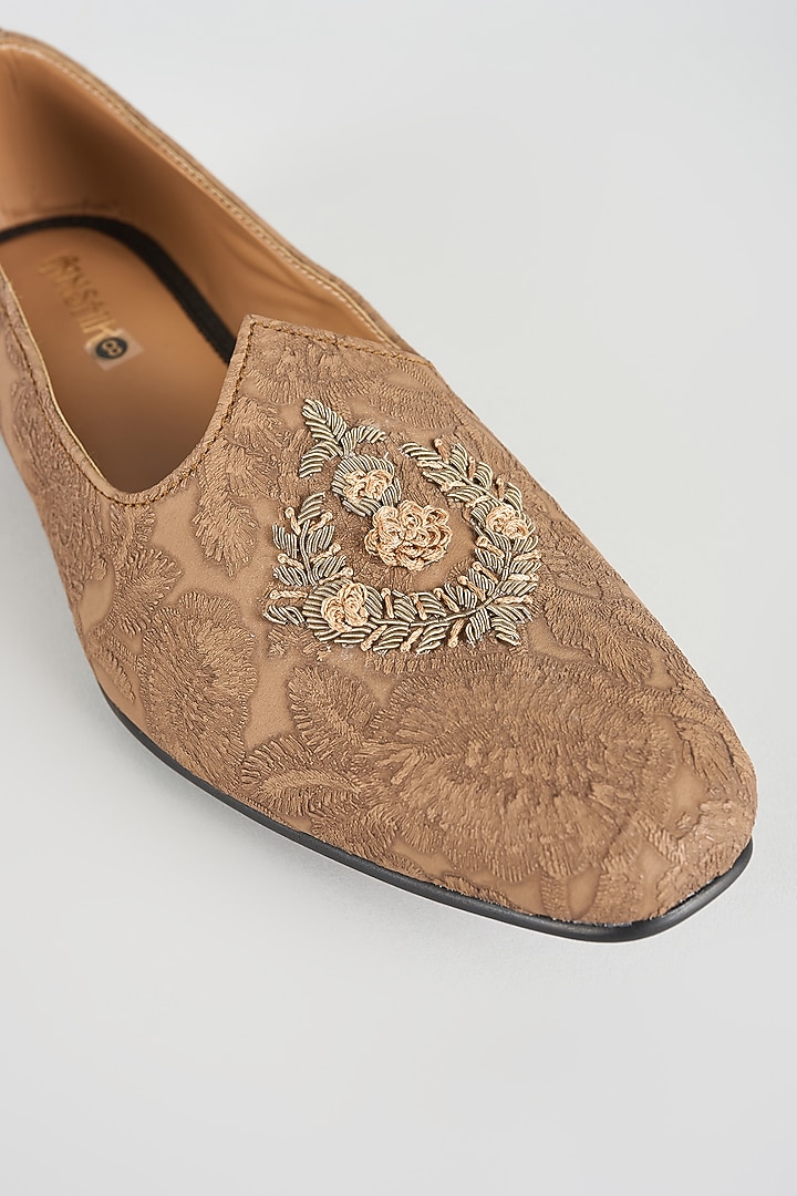 Tan Leather Mojaris by Vanshik at Pernia's Pop Up Shop