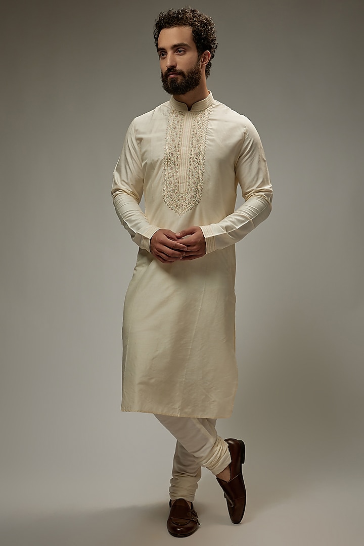 Pearl White Tussar Silk Embroidered Kurta Set by Vanshik