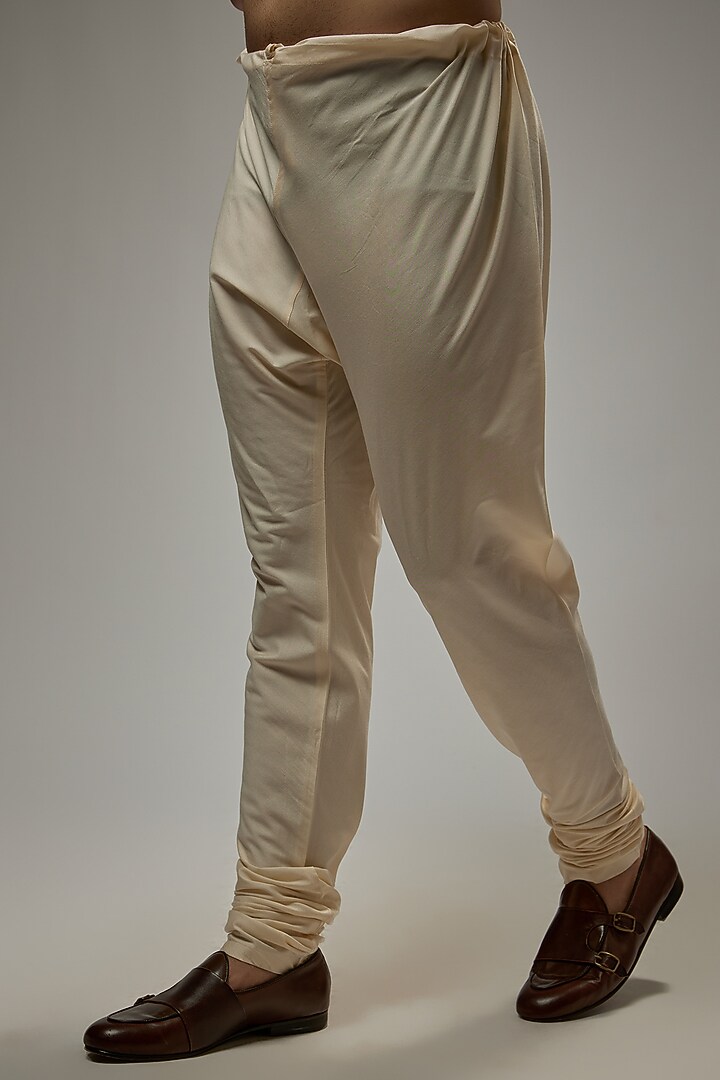 Ivory Tussar Silk Embroidered Kurta Set by Vanshik at Pernia's Pop Up Shop