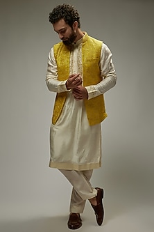 product-color-Yellow