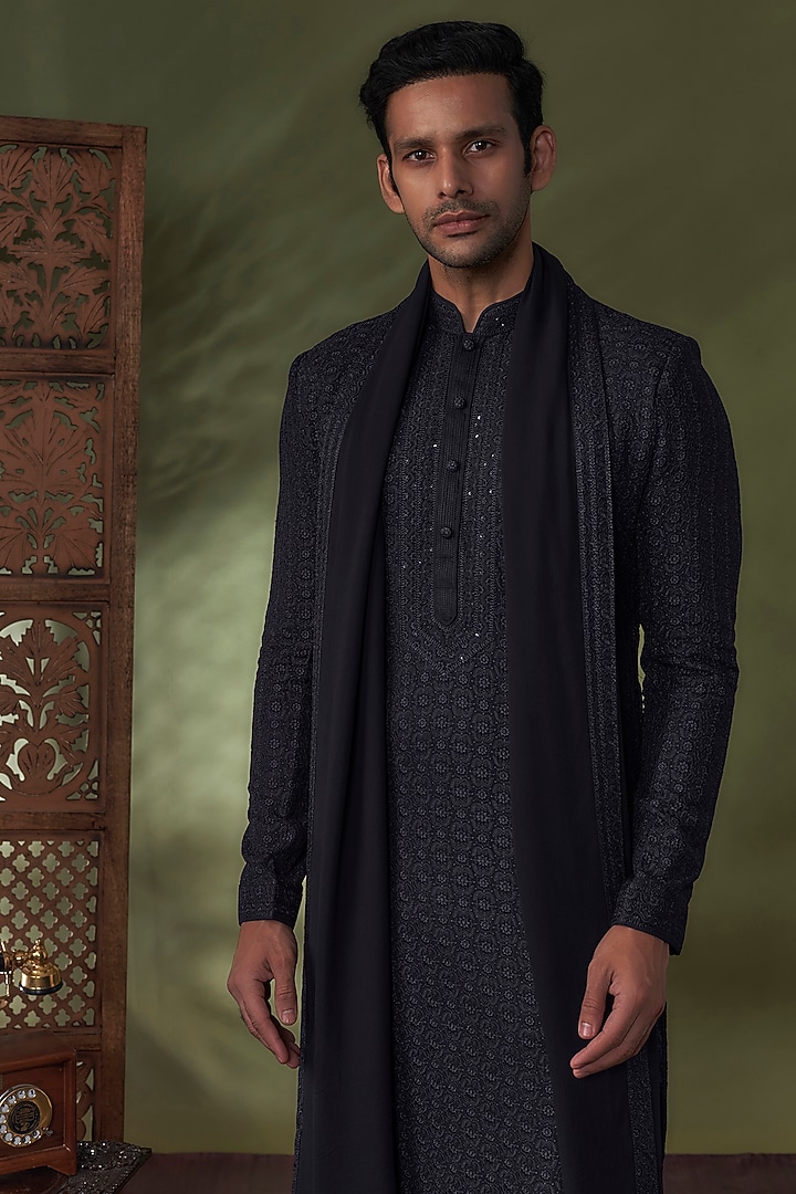 Grey Georgette Lucknowi Kurta Set by Vanshik at Pernia's Pop Up Shop