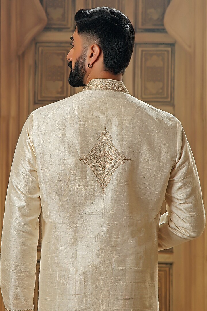 Pearl White Raw Silk Tilla Embroidered Kurta Set by Vanshik at Pernia's Pop Up Shop