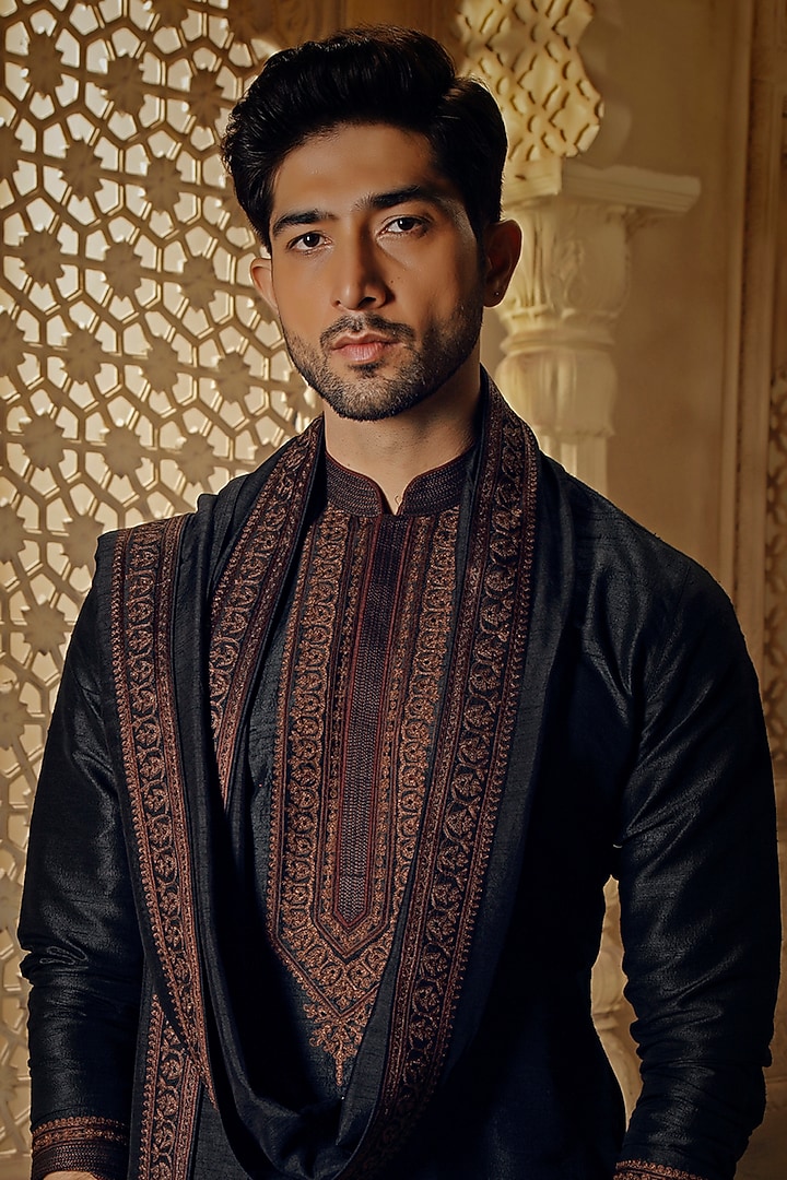 Black Raw Silk Thread Embroidered Kurta Set by Vanshik at Pernia's Pop Up Shop
