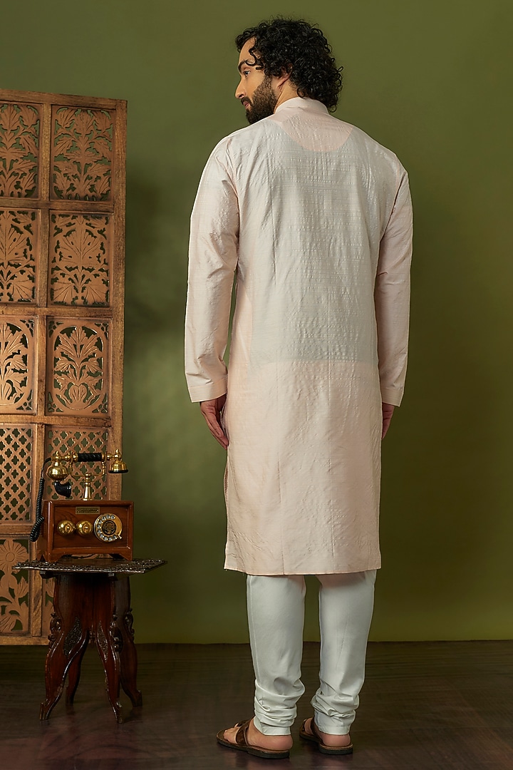 Pink Spun Silk Resham Floral Hand Embroidered Kurta Set by Vanshik at Pernia's Pop Up Shop