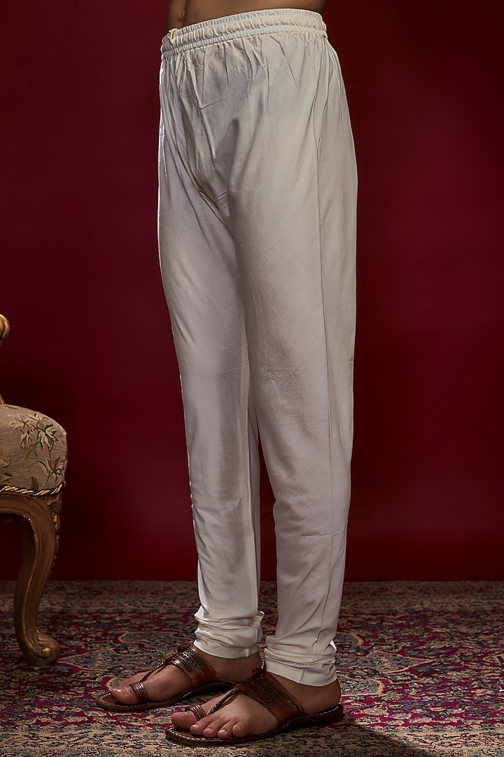 Ivory Chanderi Pearl Embroidered Lucknowi Kurta Set by Vanshik at Pernia's Pop Up Shop