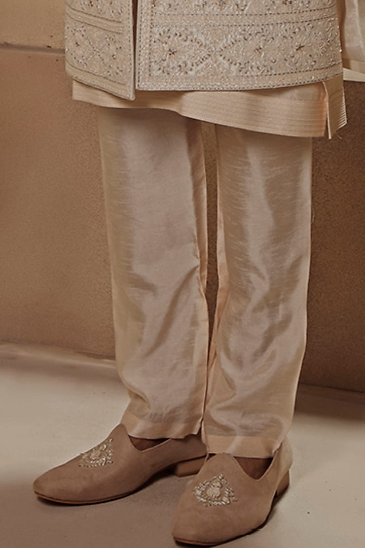 Pearl White & Blush Pink Raw Silk Resham Embroidered Bundi Jacket Set by Vanshik at Pernia's Pop Up Shop