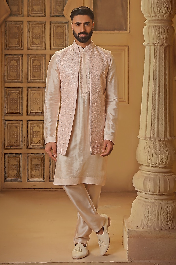 Pink Raw Silk Thread Embroidered Bundi Jacket Set by Vanshik