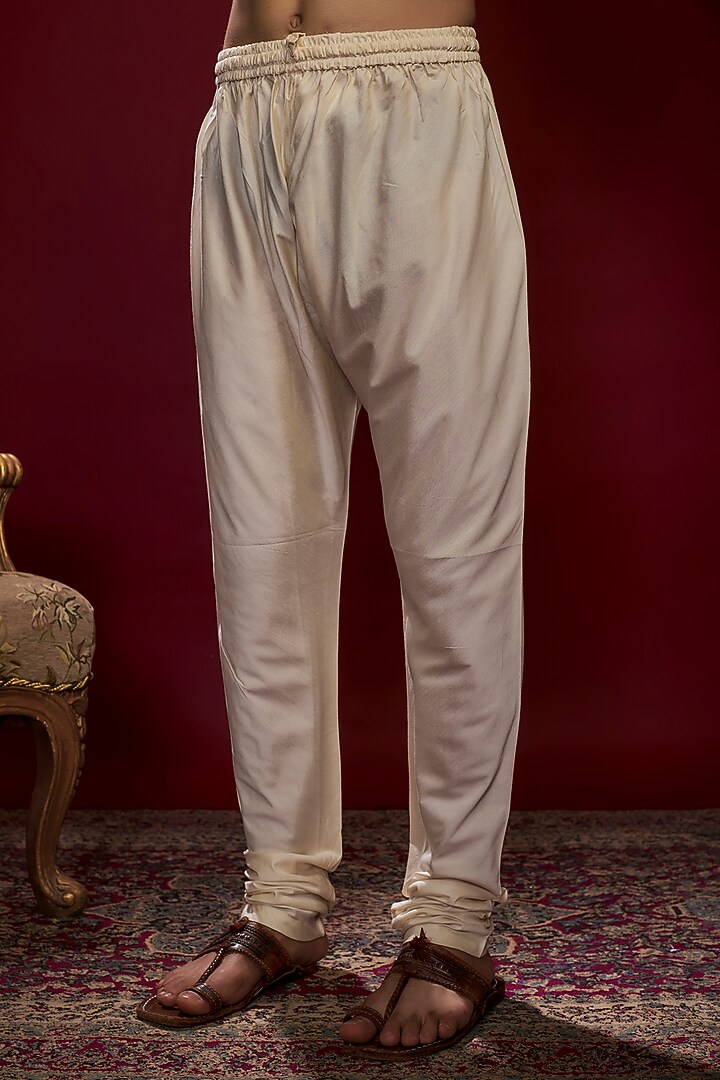 Beige Georgette Pearl Embroidered Lucknowi Kurta Set by Vanshik at Pernia's Pop Up Shop