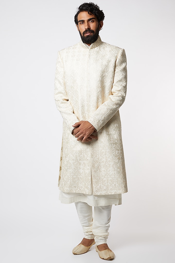 White Embroidered Sherwani Set by Vanshik