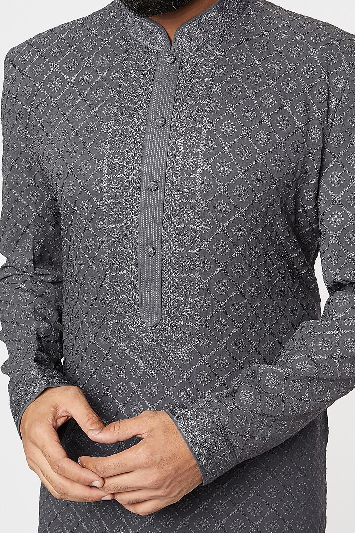 Grey Embroidered Kurta Set by Vanshik at Pernia's Pop Up Shop