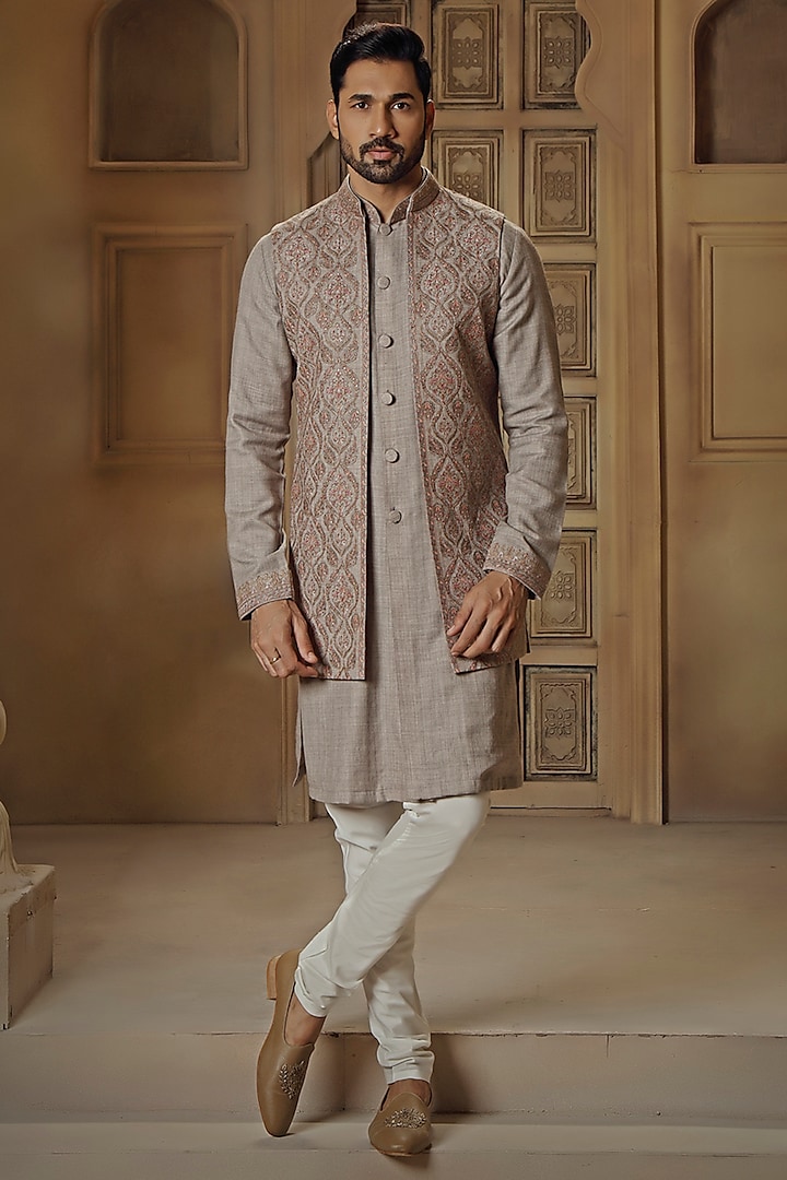 Grey Pashmina Silk Blend Kashmiri Embroidered Bundi Jacket Set by Vanshik at Pernia's Pop Up Shop