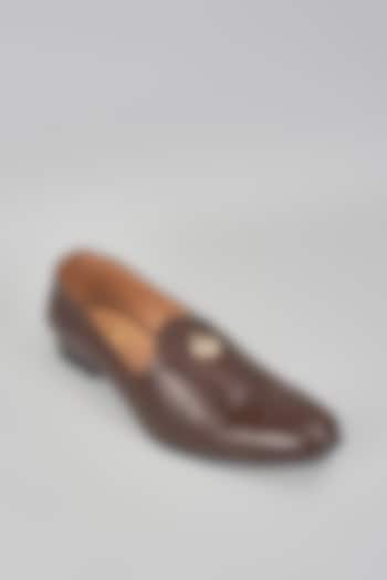 Brown Leather Mojaris by Vanshik