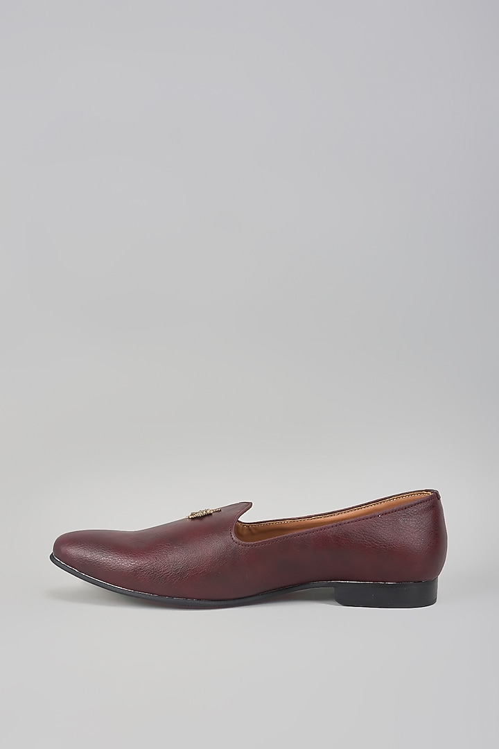 Cherry Leather Mojaris by Vanshik at Pernia's Pop Up Shop