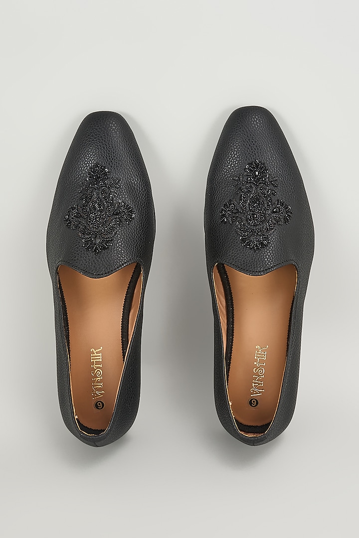 Black Leather Mojaris by Vanshik at Pernia's Pop Up Shop