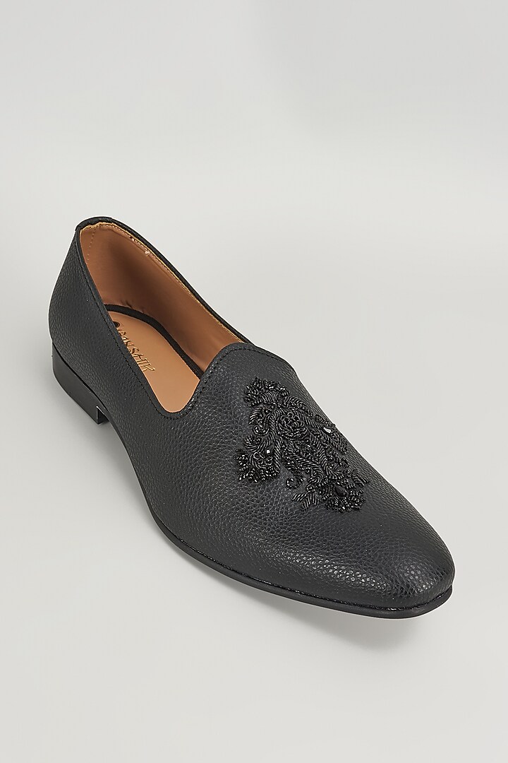 Black Leather Mojaris by Vanshik at Pernia's Pop Up Shop