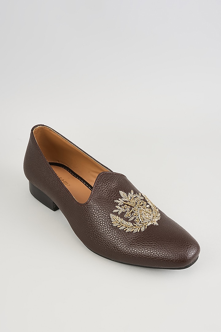 Brown Leather Motif Embroidered Mojaris by Vanshik at Pernia's Pop Up Shop