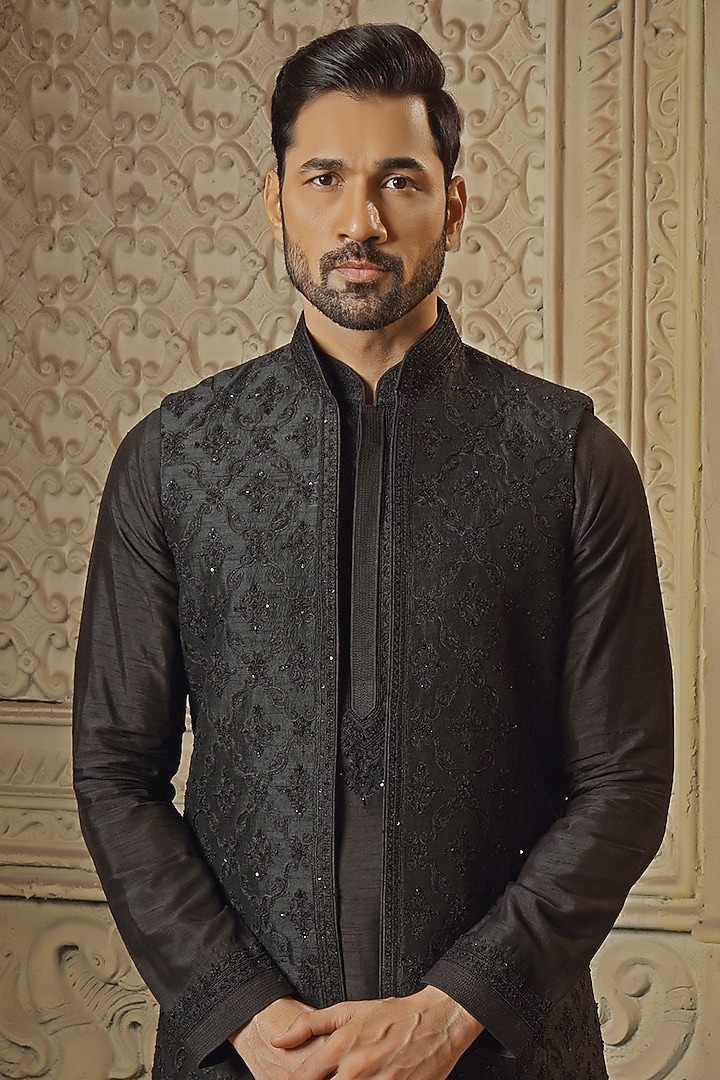 Black Silk Blend Diamond Embroidered Indo-Western Set by Vanshik at Pernia's Pop Up Shop