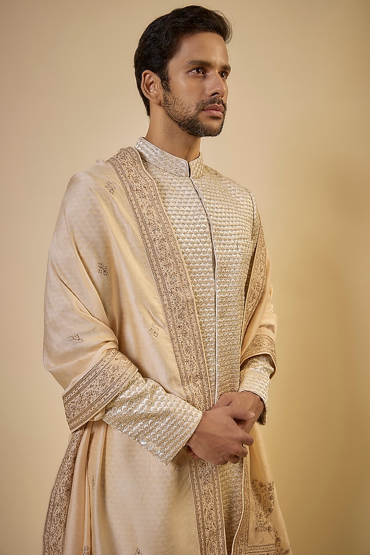 Gold Silk Blend Motif Hand Embroidered Dupatta by Vanshik at Pernia's Pop Up Shop
