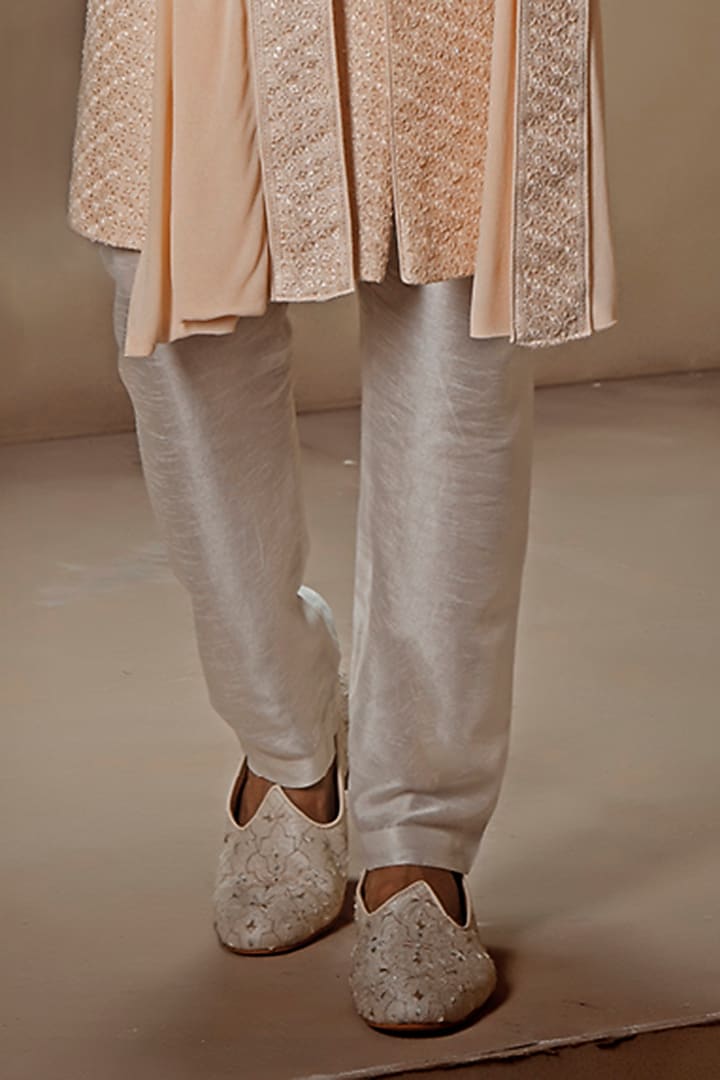 Pearl White Silk Digital Embroidered Groom Sherwani Set by Vanshik at Pernia's Pop Up Shop